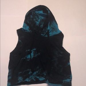 Crop tie die tank top with hood